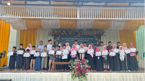 Gelar Penutupan Daurah Ramadhan (DaRa) II, MIN 9 Berikan Santunan Anak Yatim dan Buka Puasa Bersama